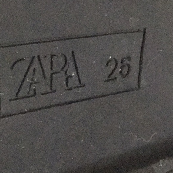 Zara Patent Effect Chelsea Boots, Chunky Heel, Size 26, Girl’s. Zipper, School. - Picture 8 of 8